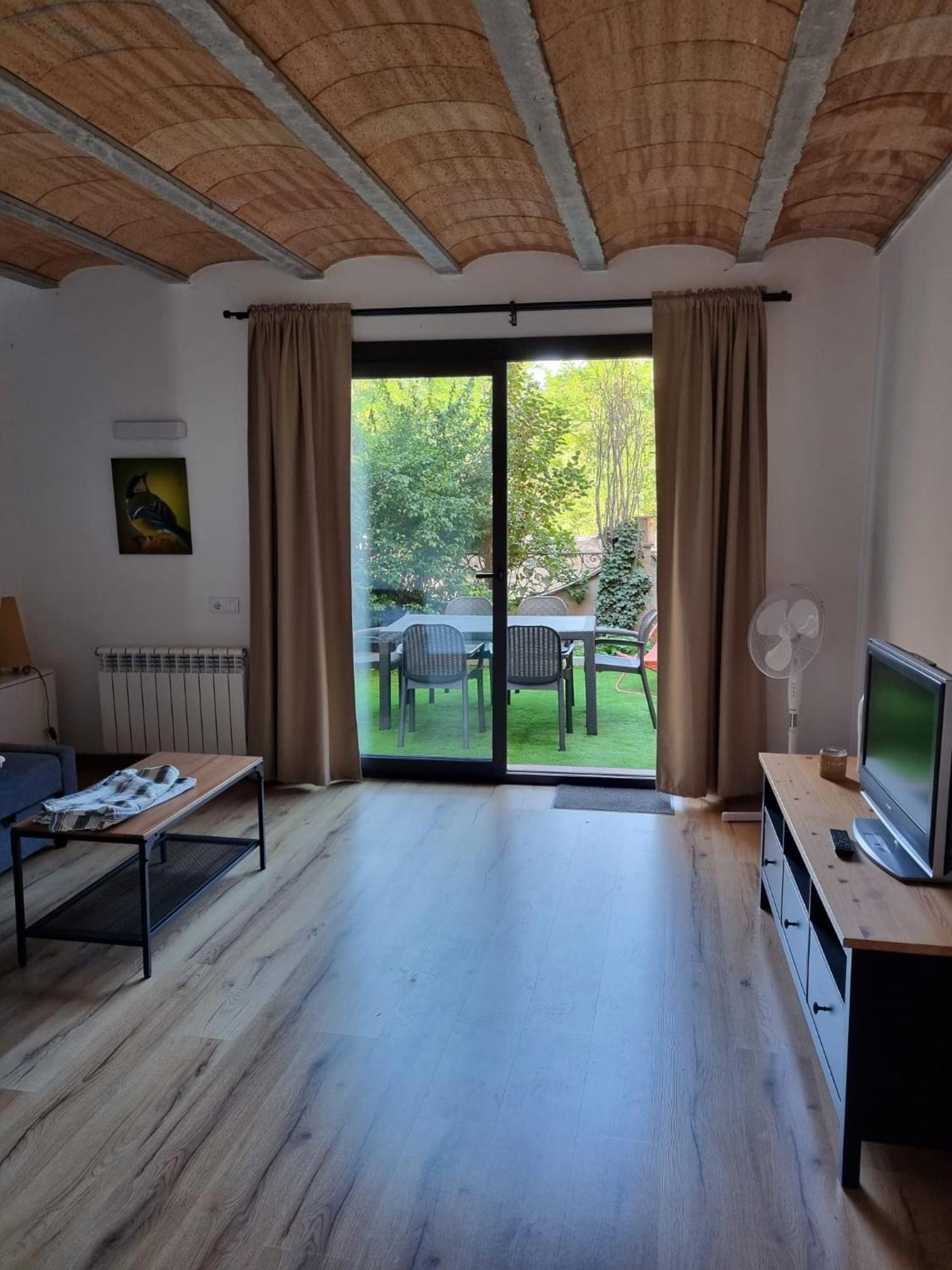 El Niu Dels Ocells Apartment Сан Хуан де лес Абадесес Екстериор снимка